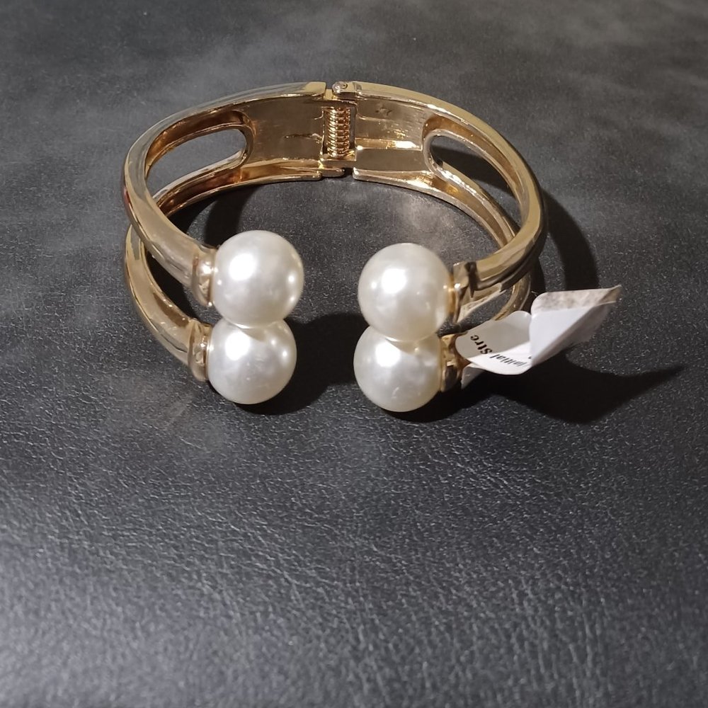 Pearl Bracelet